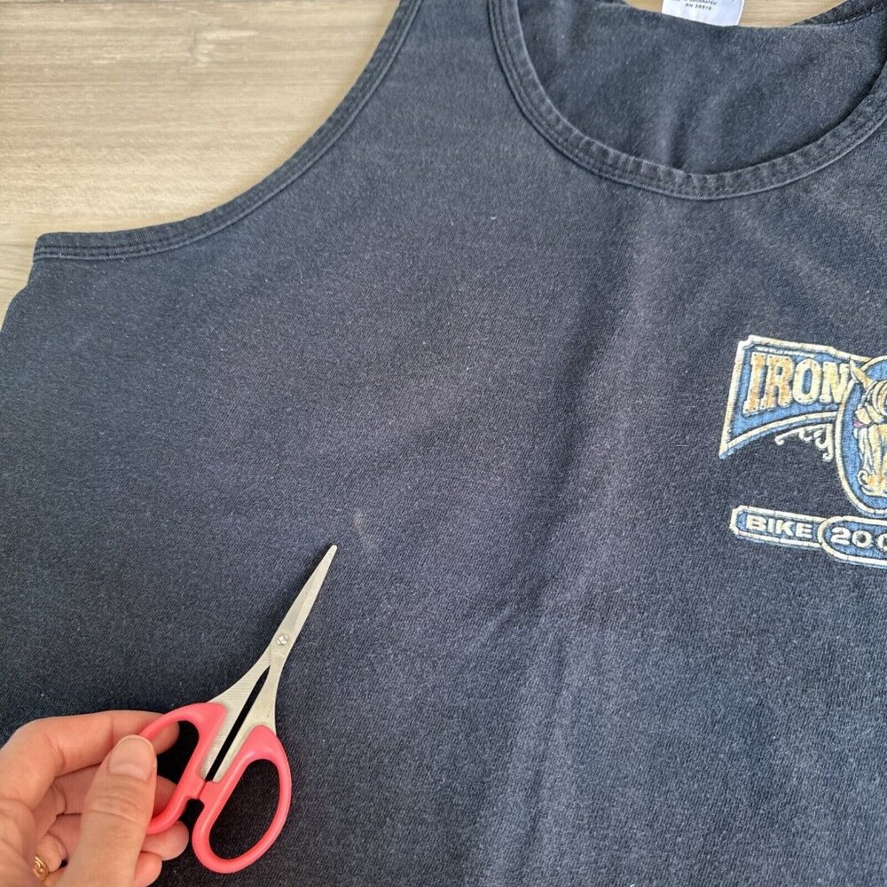 Vintage Mens Iron Horse Saloon Anvil Muscle Tank M Fits SM FL Bike Week 2001 - Picture 7 of 10